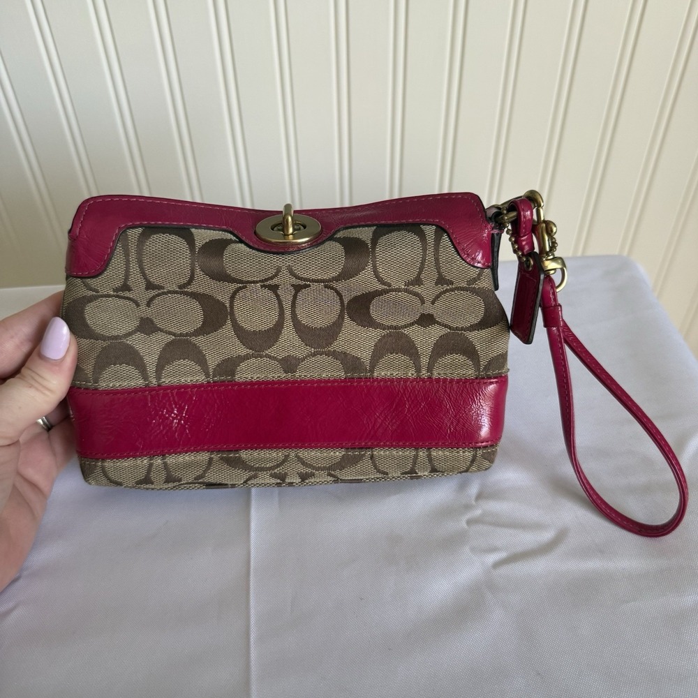 COACH KHAKI BROWN LEGACY SIGNATURE C PINK LEATHER TRIM TURNLOCK WRISTLET BAG